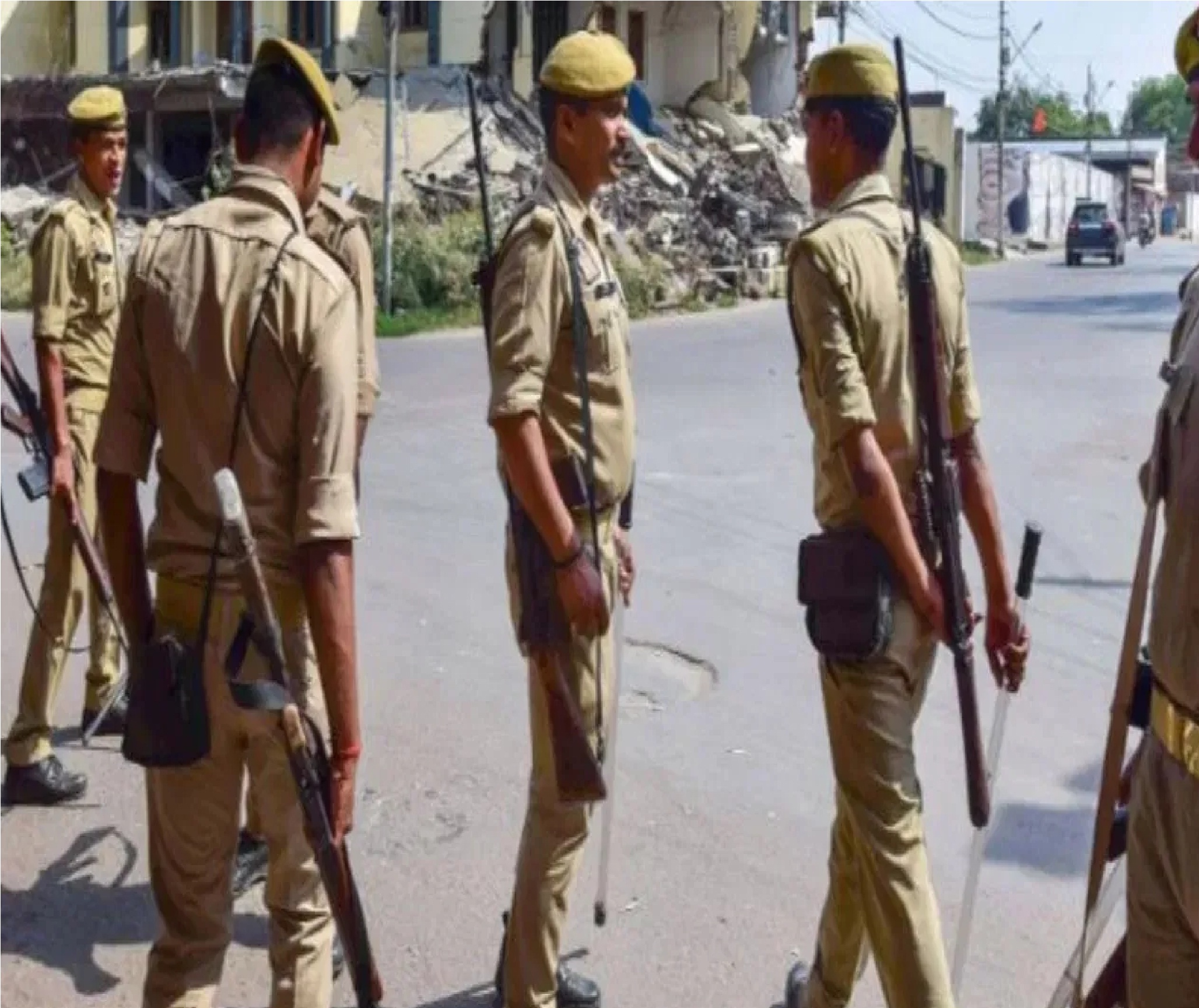 युवराज सिंह हत्याकांड में हरदोई में बवाल, बीएसपी नेता समेत 230 के खिलाफ केस दर्ज
